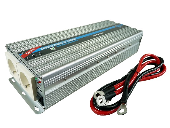 Convertisseur de tension 24V / 220V 1500W avec 2 prises secteur