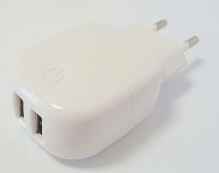 Adaptateur secteur 100V-240V / 2USB - 2A max total