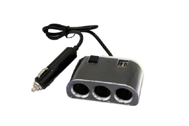 Triple prise allume cigare 12V /24V avec 2 USB-A&#160; 2.1A&#160; 60W 5A