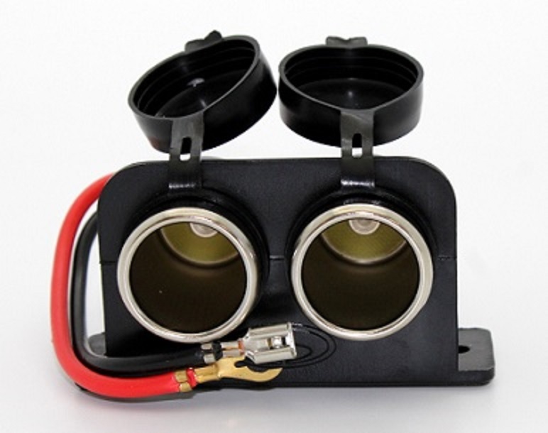 Double prise allume cigare 12V/24V&#160; 2 X 5A max.