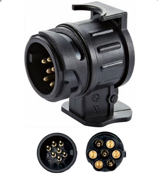 Adaptateur 13 Plots Mâle vers 7 Plots Femelle – 12V