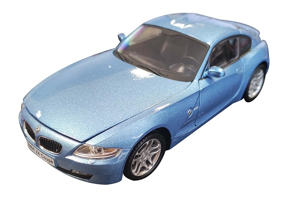 Voiture BMW Z4 m&eacute;tal 1/24&egrave;me CARARAMA